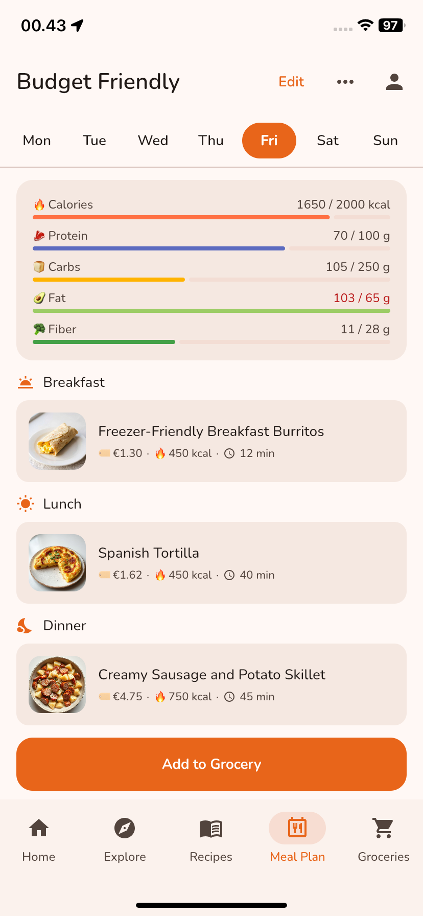 Meal7 weekly meal planner showing a day's meals and nutrition totals