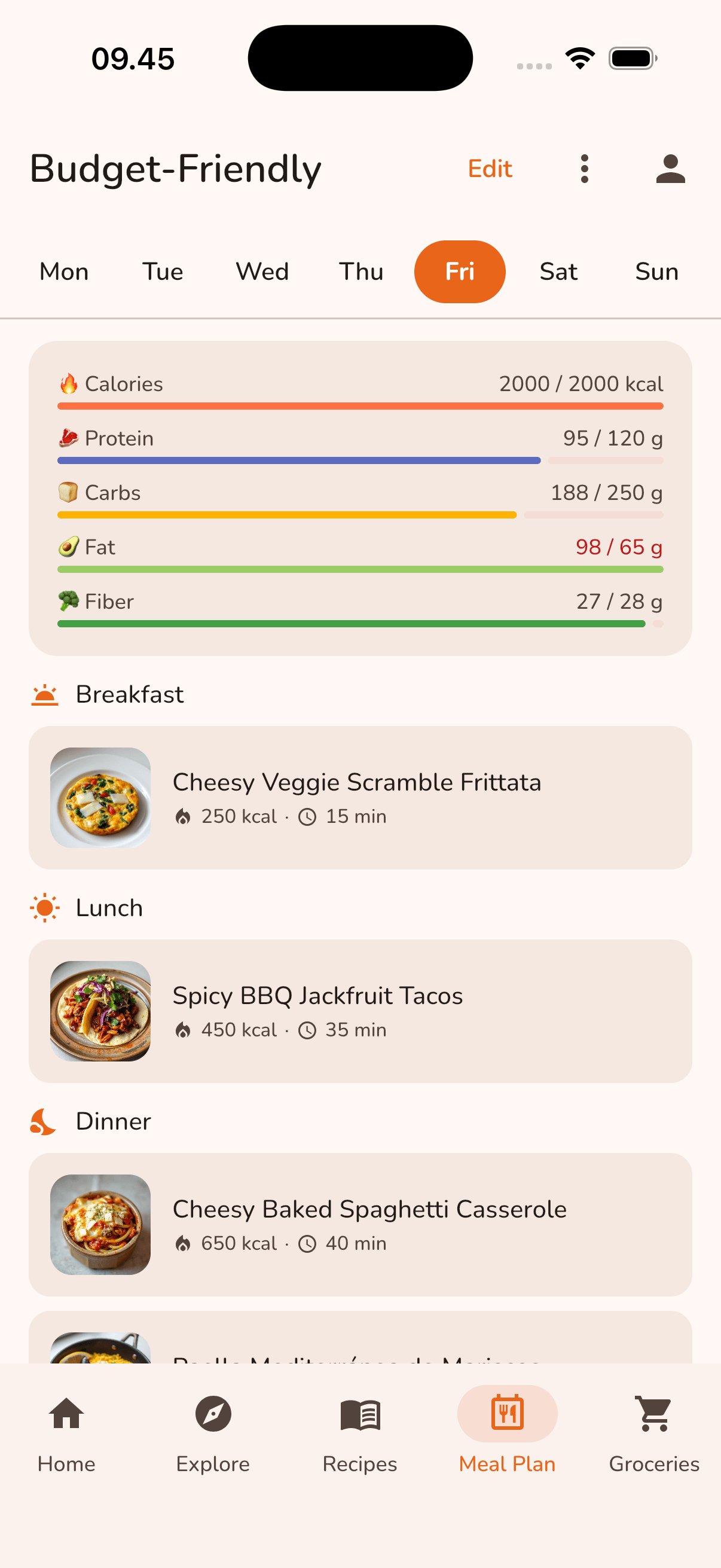Meal7 weekly meal planner showing a day's meals and nutrition totals